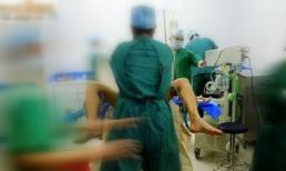 Cận cảnh quá trình phẫu thuật chuyển giới từ nữ sang nam