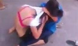 Lại xuất hiện cảnh 2 thiếu nữ đánh nhau, lột đồ