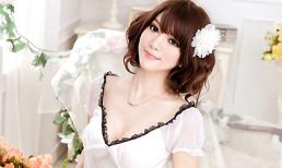 Ngắm thiếu nữ khoe cơ thể hấp dẫn với váy xuyên thấu