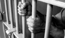 Hàng trăm tù nhân gây rối, đòi yêu sách