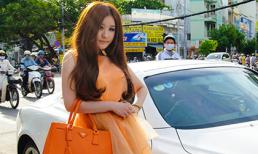 Hot girl Ivy nổi bật giữa phố với Lexus 2 cửa