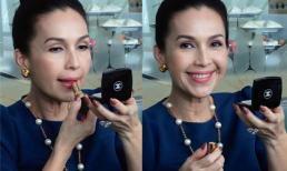 'Bắt quả tang' Diễm My tranh thủ 'tút tát' ở sân bay