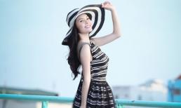 Dương Cẩm Lynh đẹp hút hồn trong nắng