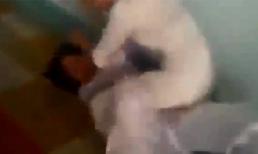 Clip nữ sinh mặc áo dài đánh nhau điên cuồng trên bục giảng