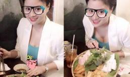 Sao ăn gì hôm nay (P50): Vũ Thu Phương mặc gợi cảm đi ăn bún đậu