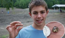 Cậu bé 12 tuổi đào được kim cương 5,16 karats ở công viên