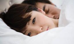 Bí mật từ những tin nhắn trong điện thoại của chồng