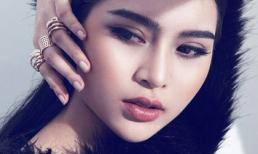 Người mẫu ảnh Hoàng Linh gợi cảm trong trang phục dạ tiệc thu