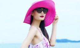 Lê Thuý nồng nàn bên biển Nha Trang
