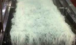 Liên tiếp phát hiện bún có chất suy gan, thận