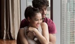 Thu Minh tung ảnh tình tứ với "trai lạ"