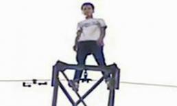 Bị giật chết vì trèo lên cột điện để tỏ tình với người yêu