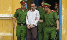 Nghịch tử chặt đầu mẹ rồi chôn xác phi tang