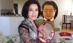 U70 Lưu Hiểu Khánh lộ nhẫn cưới với chồng thứ 4