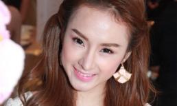 Angela Phương Trinh tự chặn lối tới khán giả