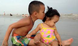 Ngắm hai con đáng yêu của "mắt nai" Hồng Ngọc