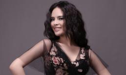 Váy dạ hội gợi cảm của Hương Thảo tại Miss World