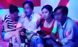 Nữ sinh viên tiết lộ "làm gái ôm" 1 tháng dư sức mua LX, iPhone"