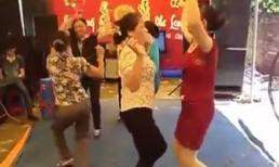 U50 nhảy nhạc sàn bốc lửa trong đám cưới quê