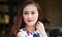 Hot girl Kelly phẫu thuật cằm 5 lần, suýt cắt vì hoại tử