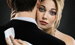 Đàn bà không ngủ với chồng là hư