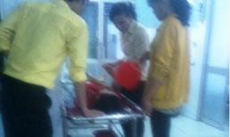 Mẹ ngất xỉu khi chứng kiến con bị xe nâng hàng cán chết