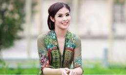 Ngọc Hân quý phái với vai trò MC tại Paris