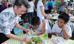 Đàm Vĩnh Hưng chăm lo trung thu cho trẻ em bất hạnh