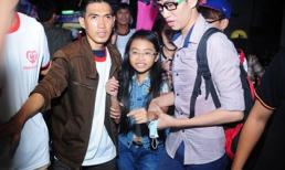 Nghỉ bán chè, nhà Phương Mỹ Chi 'dắt díu' nhau chạy show
