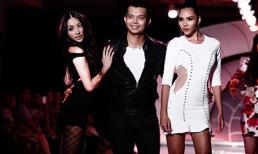 Minh Triệu làm vedette, khoe đường cong “bóng rẫy” trên sàn diễn