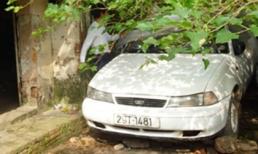 Lão nông nghèo kiết xác mua ô tô vì sợ... chó