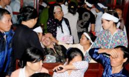 Vụ bê quan tài diễu phố: Diễn biến phiên xử qua ảnh