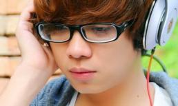 Bùi Anh Tuấn: 'Bố phải nghỉ dạy vì scandal của mình'