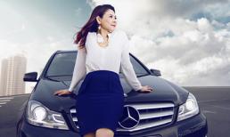 Thanh Thảo khoe dáng bên xế hộp tiền tỷ mới "tậu"