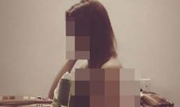 Thiếu nữ liên tục tung 'ảnh hot' lên facebook cá nhân