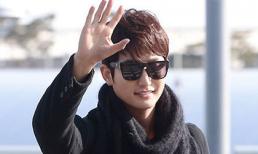 Park Shi Hoo lại dính kiện sau 1 năm thoát án cưỡng dâm