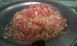 Món chạo làm từ xương, thịt lợn sống: Viêm não viếng thăm