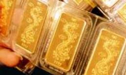 Giá vàng đồng loạt “lao dốc” 