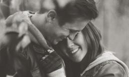 Tháng 8 rồi, mình hò hẹn đi anh...