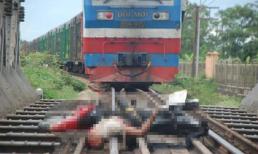 Xác người vắt ngang đường sắt sau khi bị tàu hỏa tông