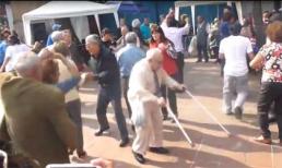 Cụ ông gây sốc với điệu nhảy cực sung