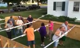 Đá bóng kiểu mới phiên bản... người thật 