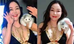 'Yêu nữ' chuyên vác mèo đi sự kiện 'để ngỏ rộng' vòng một hấp dẫn 