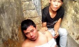 Dân quây tụ đốt xe máy, đánh hội đồng 'cẩu tặc'