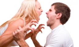 5 dấu hiệu chứng tỏ hôn nhân đang rạn nứt