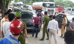 Ai điều sát thủ đâm lái xe trên phố Phạm Văn Đồng?