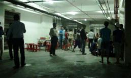 Bé trai rơi từ tầng 15 chung cư xuống đất