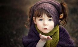 Cô bé khuyết bàn tay trái xinh như thiên thần dưới ống kính của mẹ