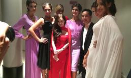 'Cô gái nửa tỉ' - NTK Trang Cherry nổi bật giữa dàn chân dài Ý