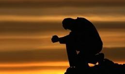 Bồng con ra khỏi tòa, tôi đau đớn nhìn vợ lên xe với bồ